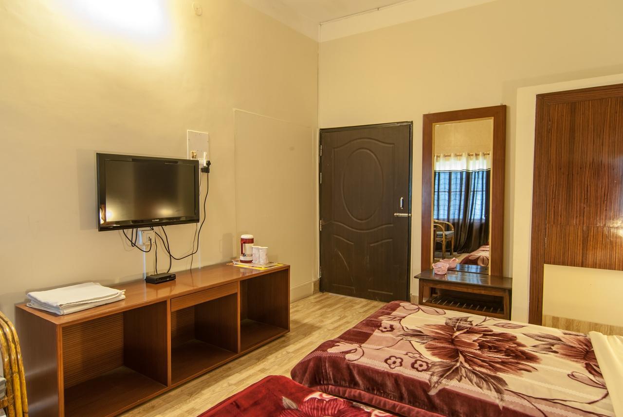 Forbesganj Hotel Jyoti מראה חיצוני תמונה