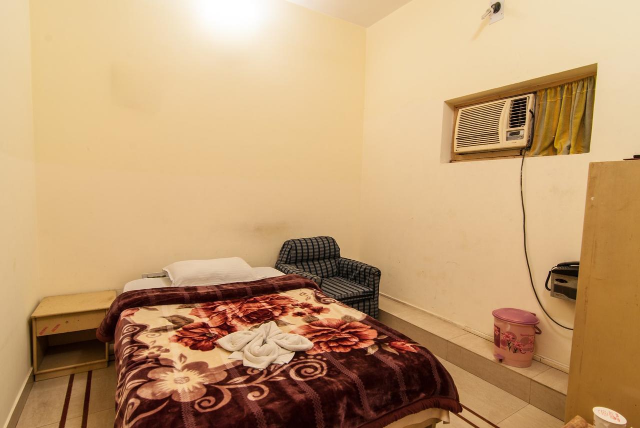 Forbesganj Hotel Jyoti מראה חיצוני תמונה